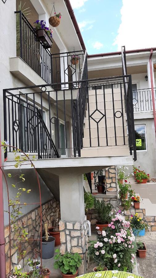 Bcm Family House Hotel 2 Mai Exterior photo